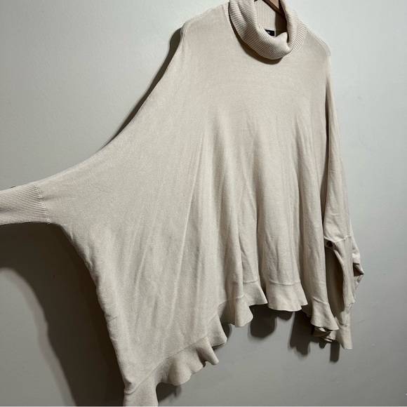 Women’s Alfani Turtle Neck Cream Long Sleeve Ruffle Sweater Size Large - Picture 4 of 8